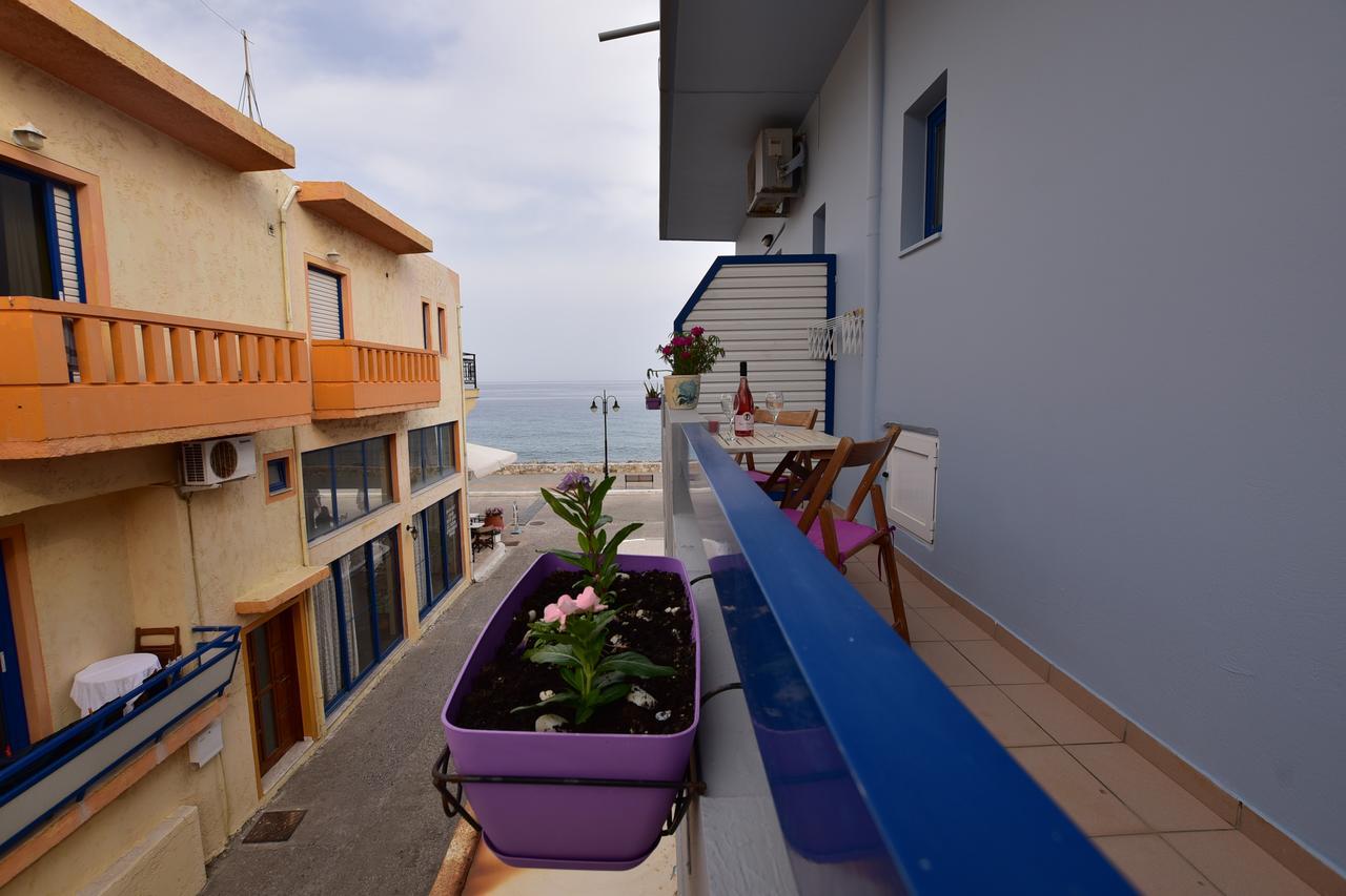Апартаменты Petrakis Sea View Палеохора Экстерьер фото