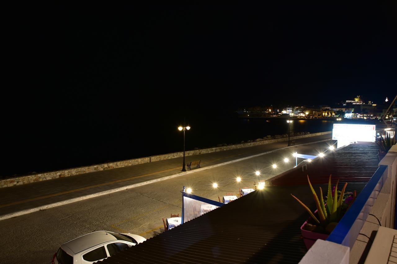 Апартаменты Petrakis Sea View Палеохора Экстерьер фото